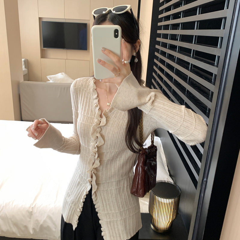 Ruffled V-Neck Long Sleeve Knit Cardigan